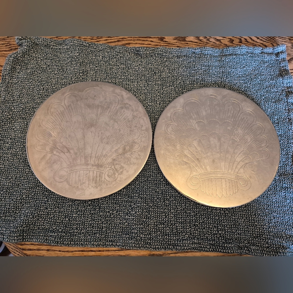 Decorative Silver Shell Plates